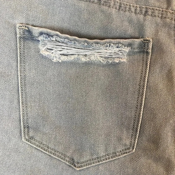 Indigo Rein NWT Super High Rise Short Distressed Light Blue 11 - Picture 12 of 16